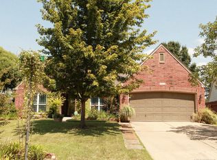 9215 E 88th Pl S, Tulsa, OK 74133