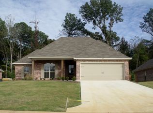 216 Rockbridge Dr, Madison, MS 39110