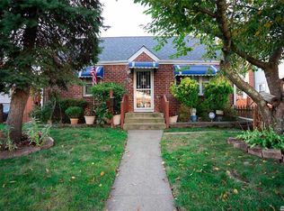 752 Union Dr, Uniondale, NY 11553
