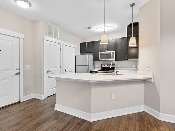 Cottonwood Reserve Renovated Apartment Kitchen