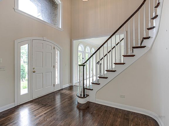 2nd image of 1212 Ashbury Ln