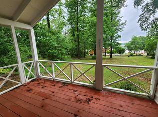 202 Oakridge Rd, Hot Springs, AR 71913