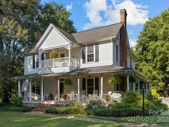 1189 Rhyne Rd, Clover, SC 29710