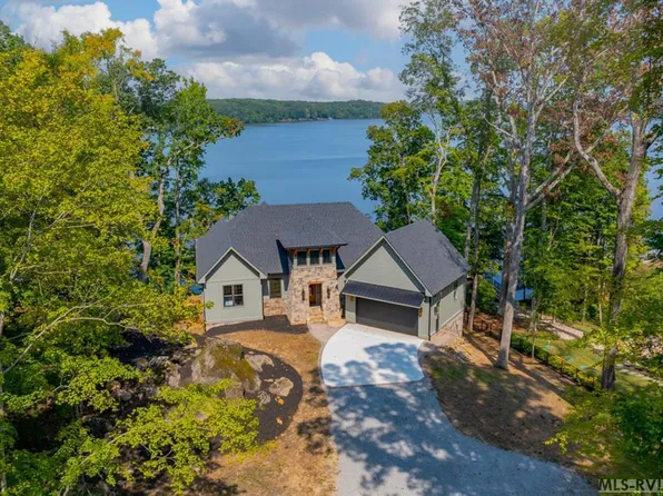 194 Mountain Rock Trl, Boydton, VA 23917