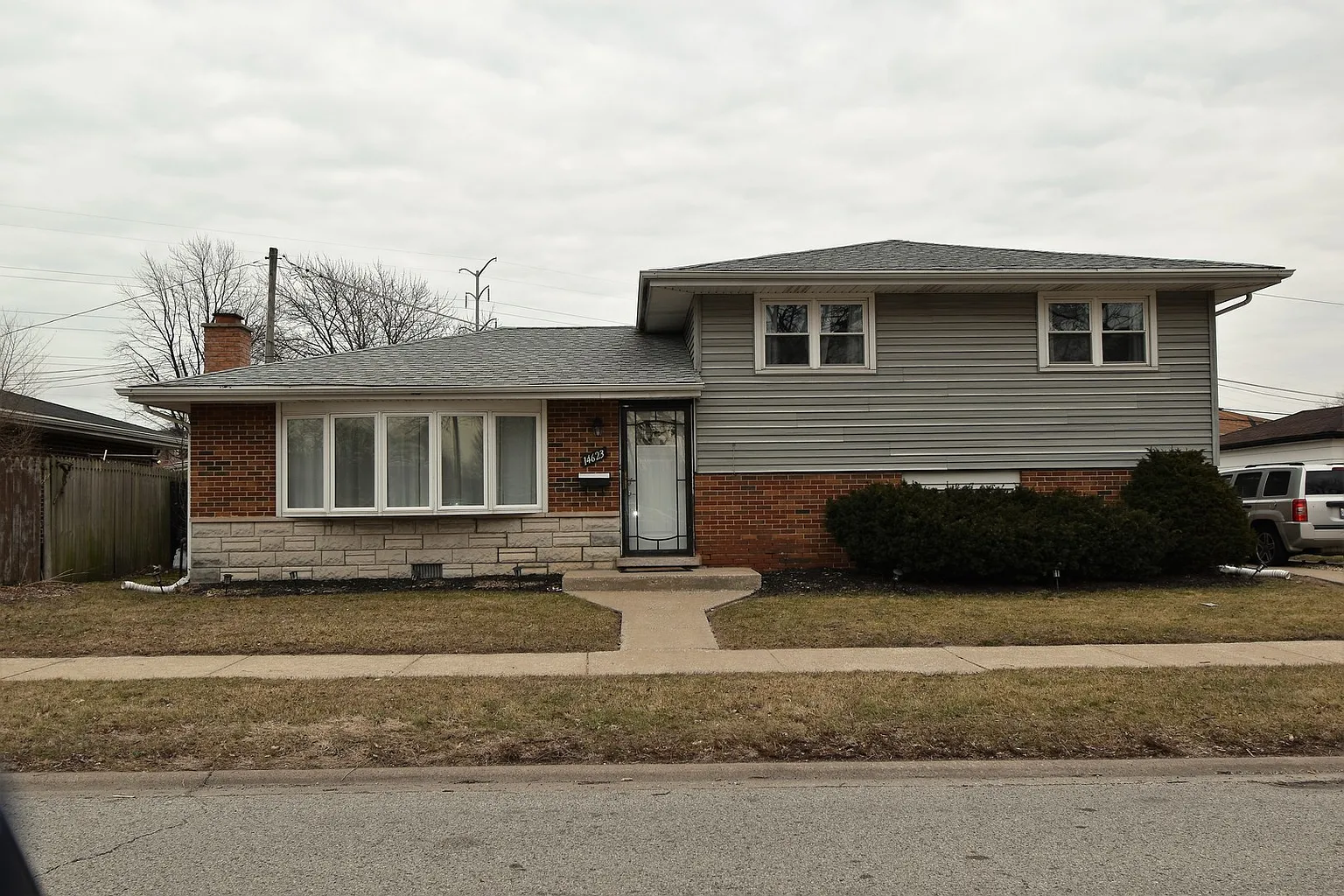 14623 Irving Ave photo 1