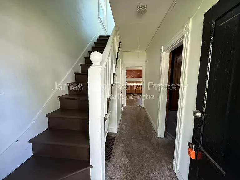 2336 Aragon St — Photo 14