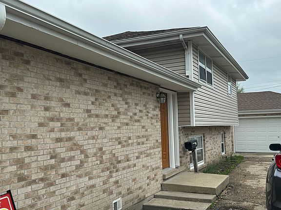 2nd image of 123 E Forest Ave