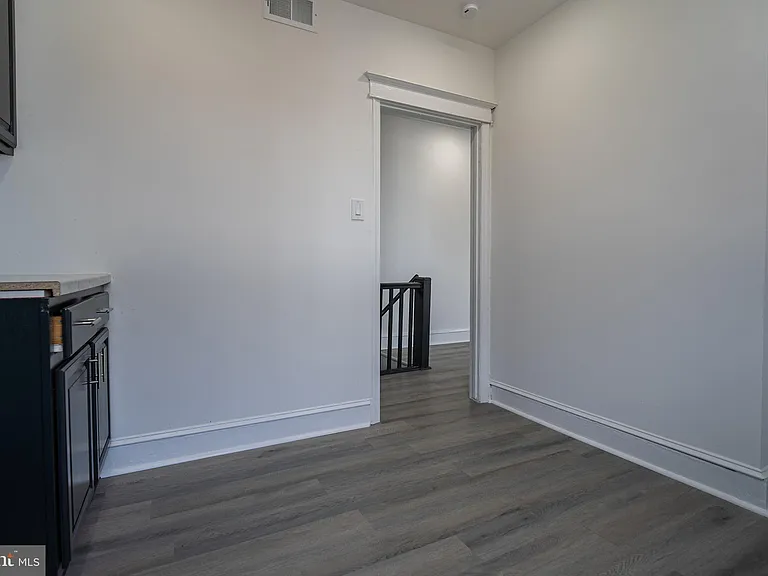 2410 Wharton St #2 — Photo 27
