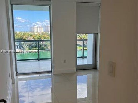 4th image of 9261 E Bay Harbor Dr #Cu-604