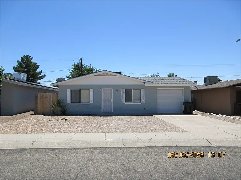 2124 Motor Ave — Photo 1