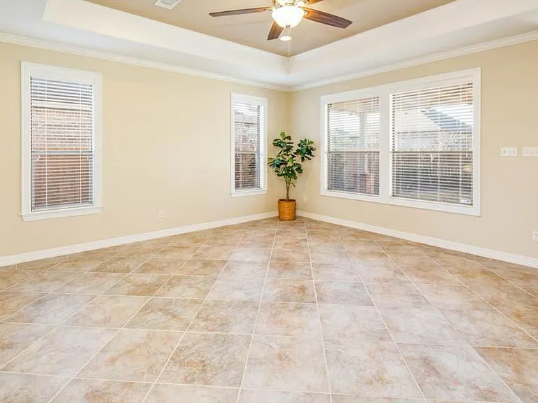 3922 Devrne Dr — Photo 6