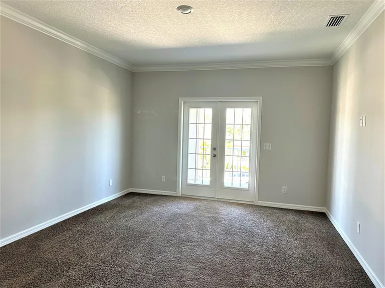 6412 Grandview Hill Ct — Photo 10