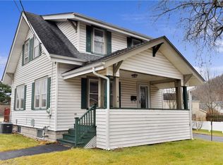 2 Dubois St, Port Jervis, NY 12771