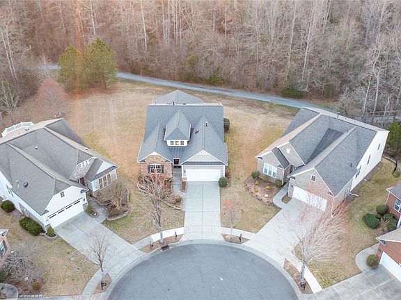 2nd image of 15352 Legend Oaks Ct
