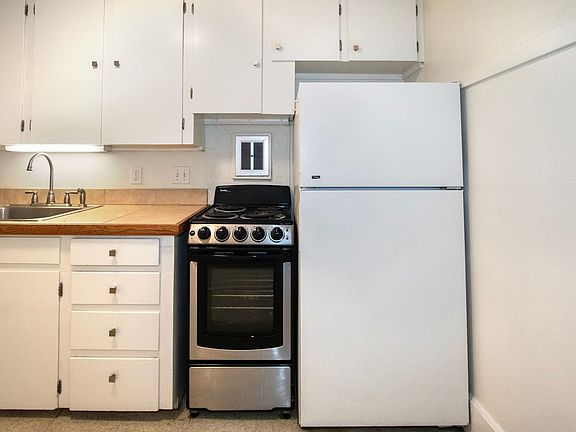 3rd image of 611 Central Ave APT 1