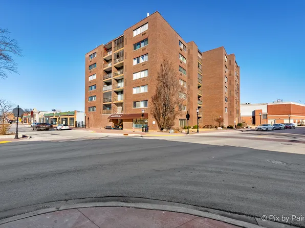 11 W Green St APT 704, Bensenville, IL 60106