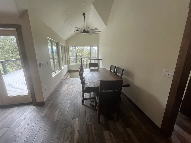 776 Aspen Ln — Photo 9