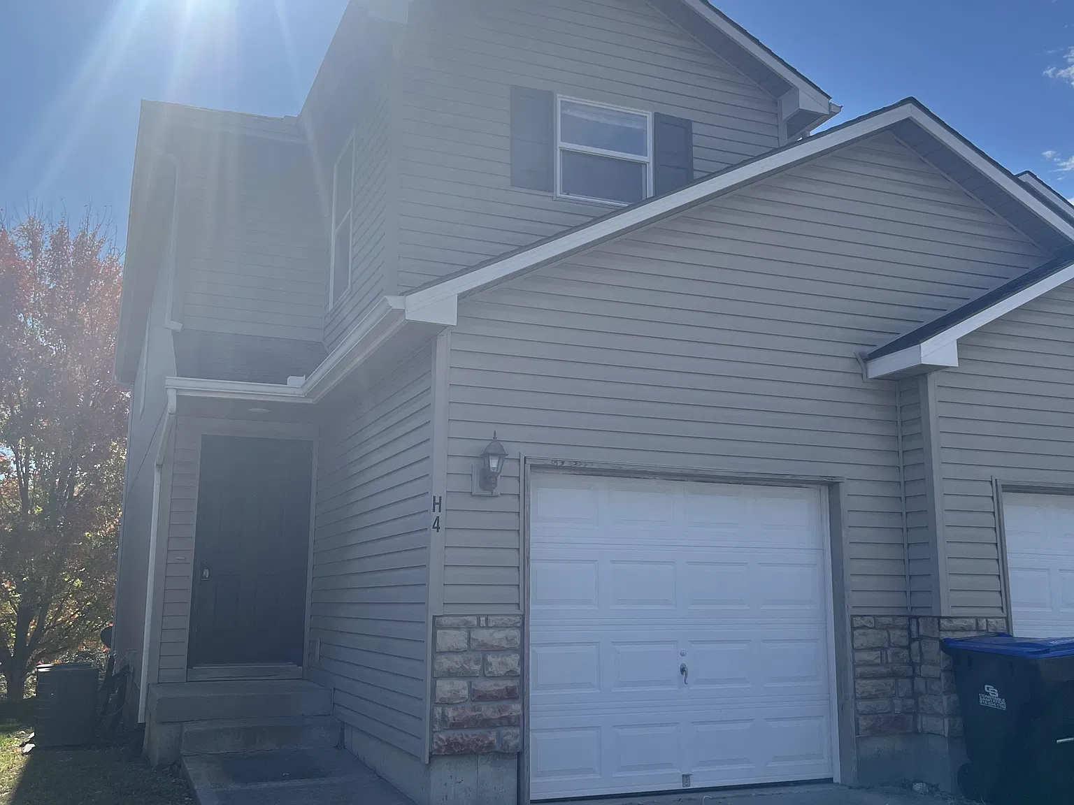 425 H Hawthorne Blvd - 4 — Photo 1