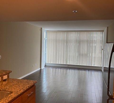 4th image of 411 W Seaside Way Unit 305