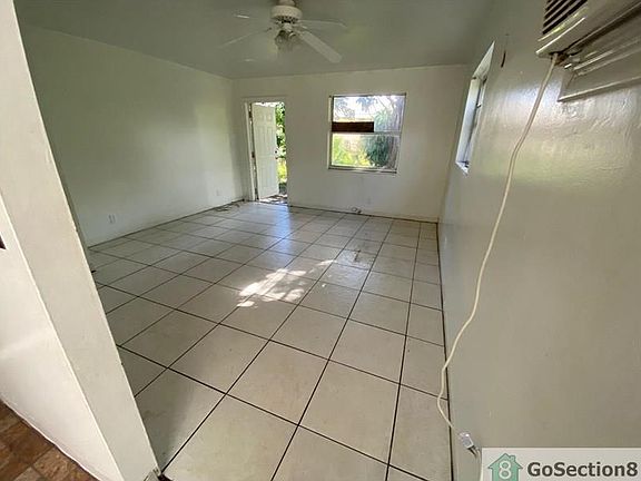 2nd image of 820 5th St
