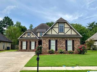 1017 Pearl Pl, Calera, AL 35040