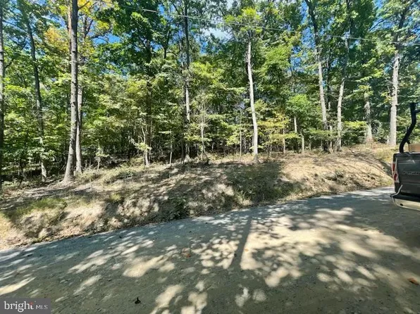 Cardinal Dr, Winchester, VA 22602