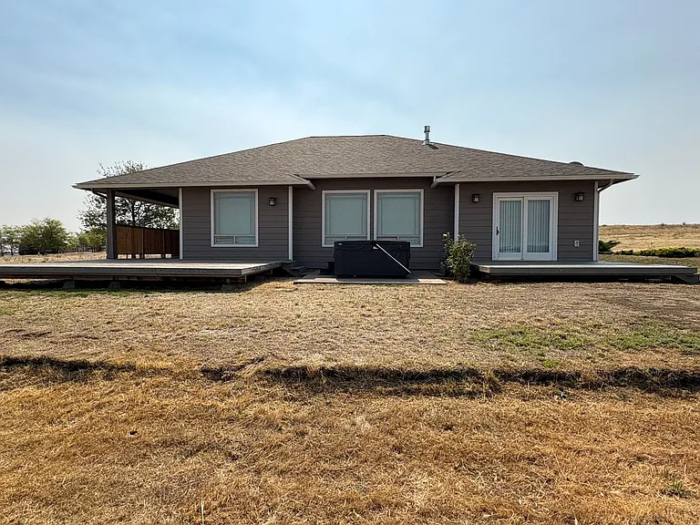830 Horseshoe Bend Rd — Photo 2