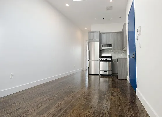 Rented by Brooklyn Group | media 41