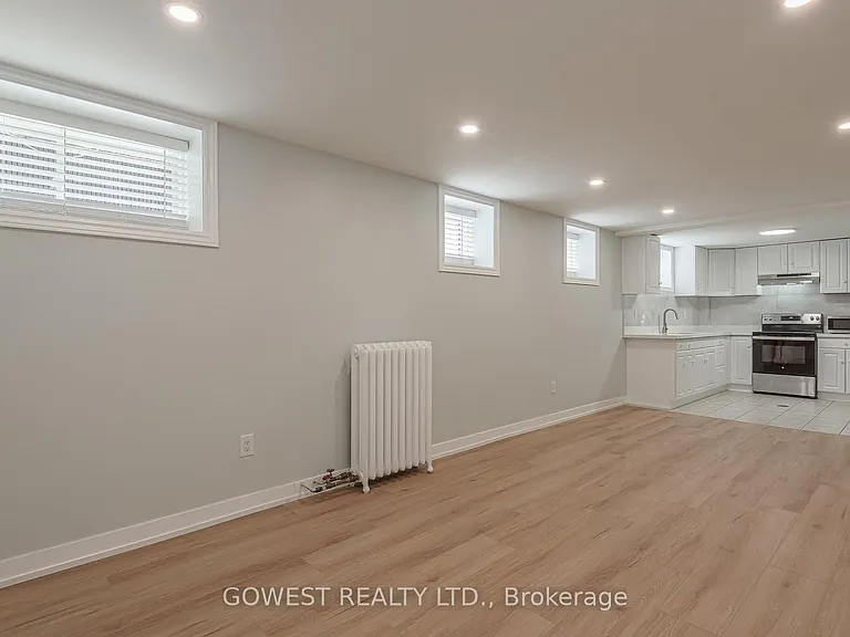 134 Grenadier Rd #4 — Photo 9
