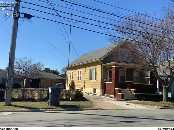 1419 Milan Rd, Sandusky, OH 44870