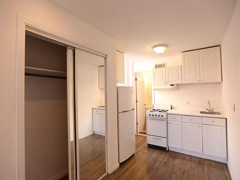 253 3rd St #2B — Photo 20