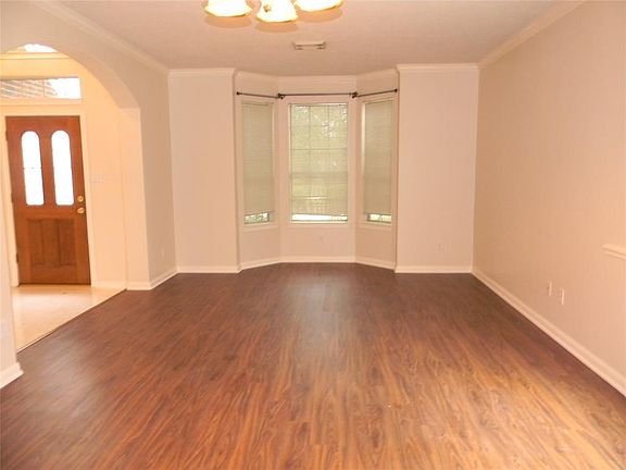 3rd image of 4413 Running Pine Dr