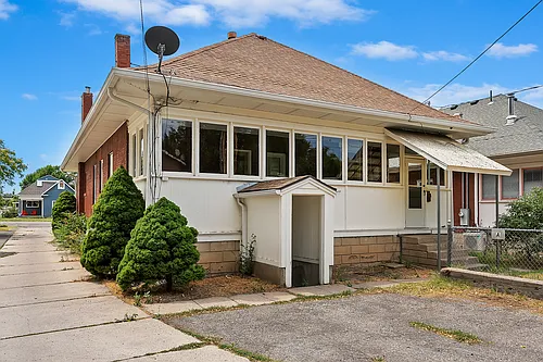 938 23rd St Photo 1