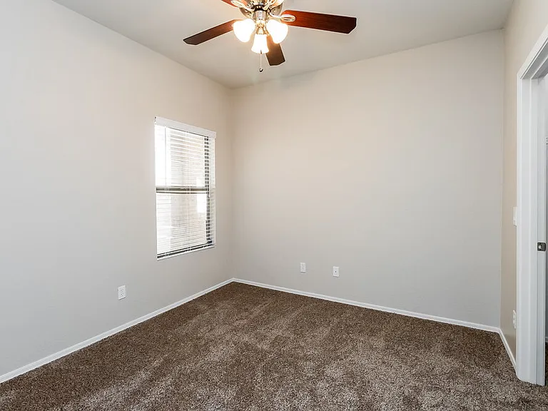 10036 E Capri Ave — Photo 11
