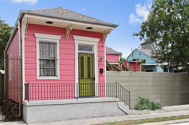 1st image of 2225 Urquhart St