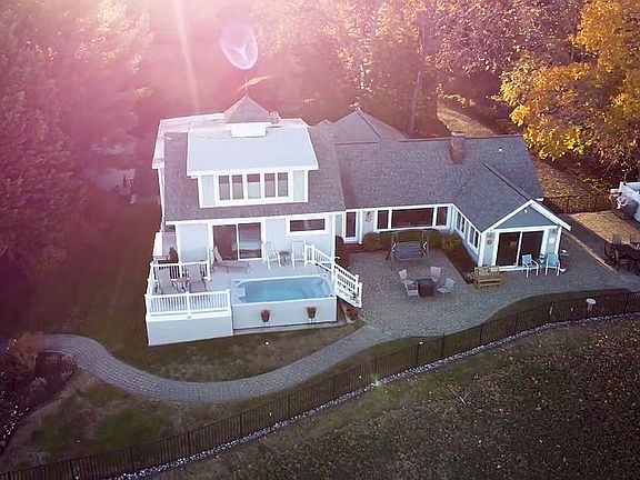 2nd image of 2329 Tickwood Rd
