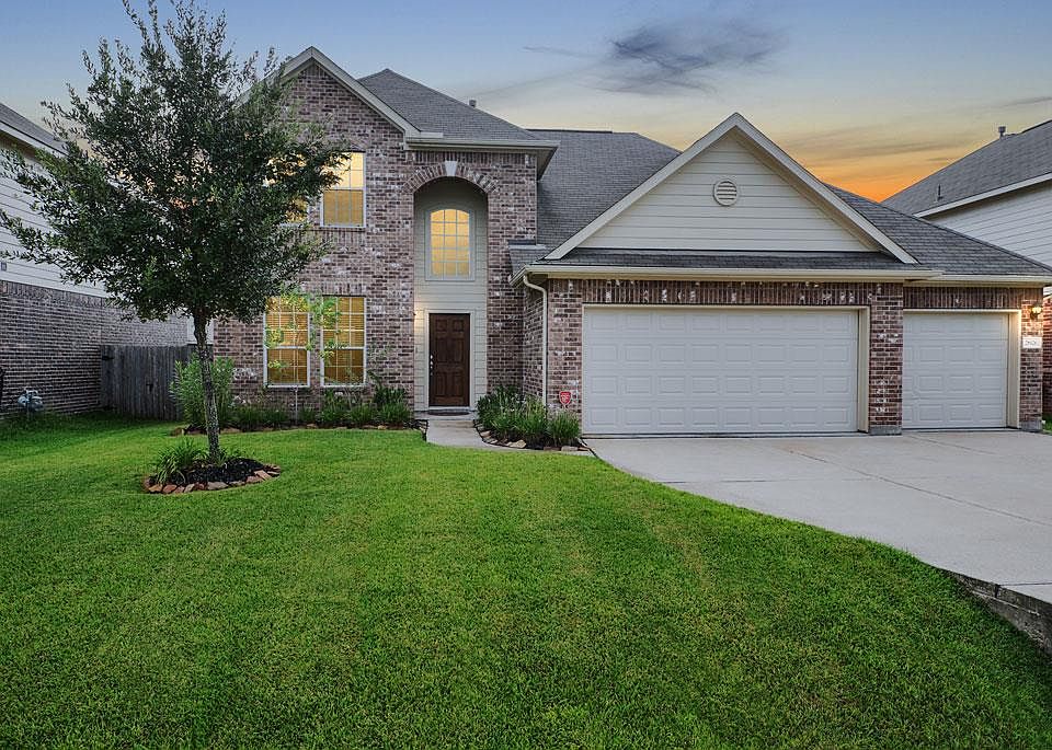 1st image of 28926 Hidden Cove Dr