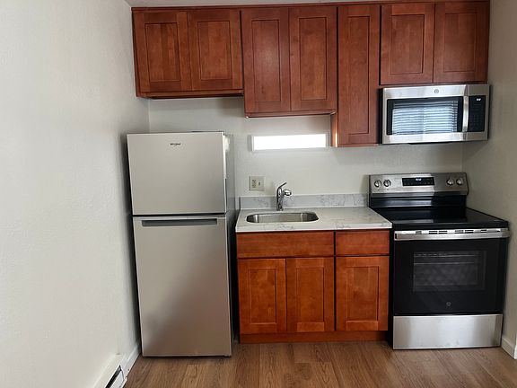 2nd image of 3773 Pioneer Trl #9