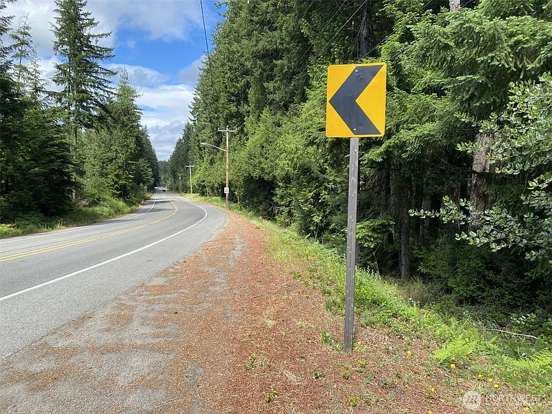 2nd image of 0 NW Holly Road