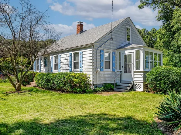 154 Lamont St, Springfield, MA 01119