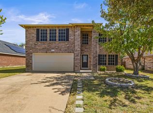 8005 York Beach Pl, Arlington, TX 76002