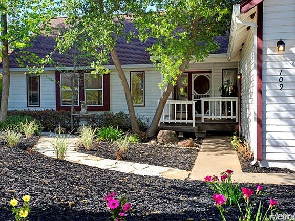 2nd image of 109 Seafarer Ct