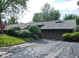 420 Willow Cir #25, Aurora, OH 44202