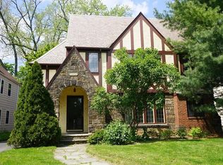 18517 Winslow Rd, Shaker Heights, OH 44122