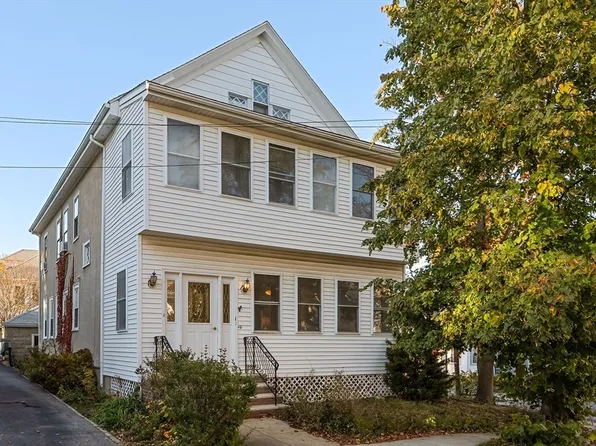 1 Clayton St #1, Watertown, MA 02472