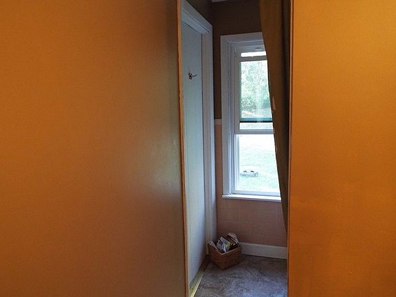 Acess to basement in Bathroom