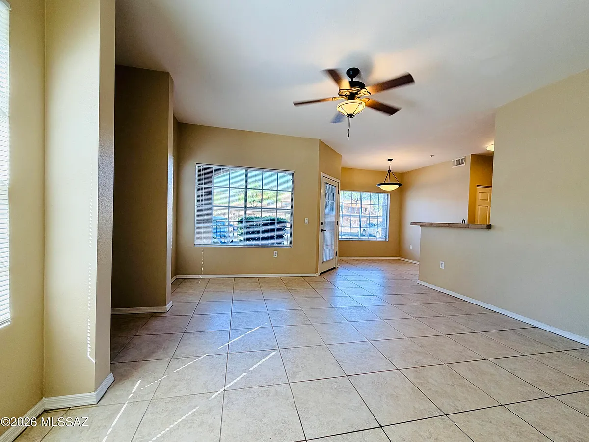 Building Photo - 1500 E Pusch Wilderness Dr #3104