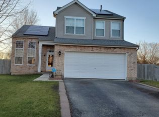 610 Jenna Dr, South Elgin, IL 60177