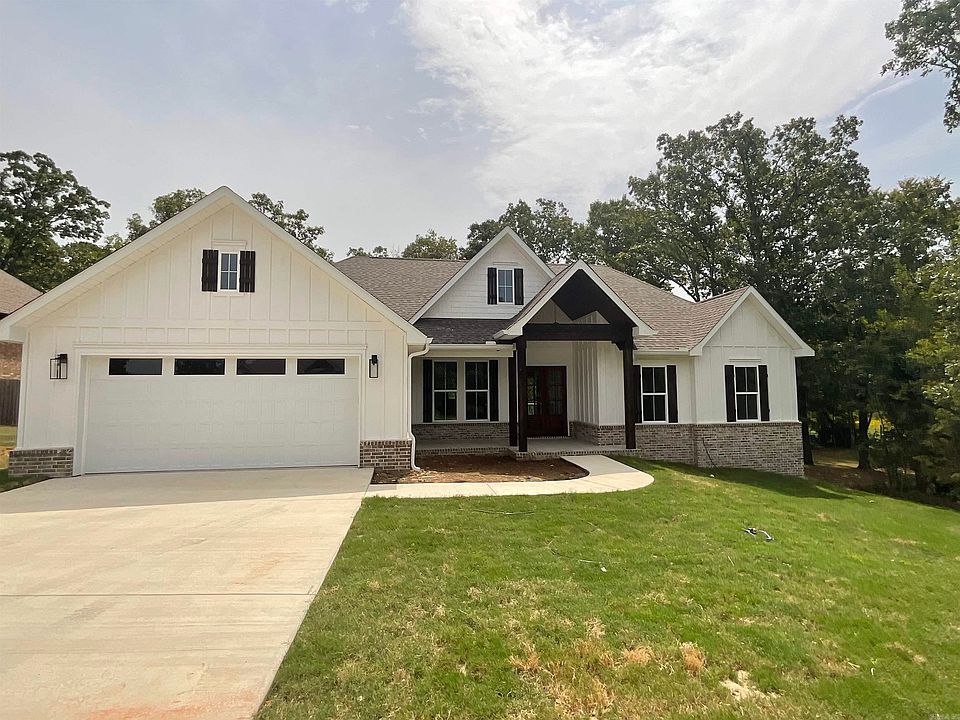 2nd image of 328 Eagle Rock Cir