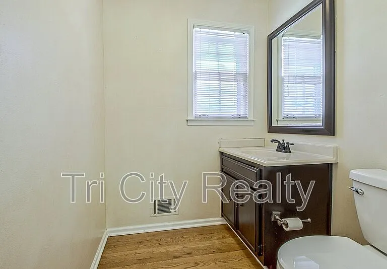 630 Hawthorne Pl — Photo 26